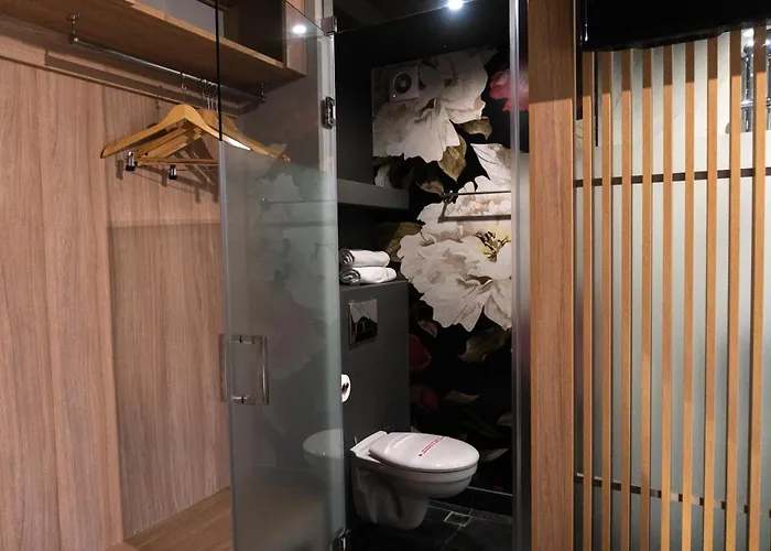 얼루어 호텔 플로브디프